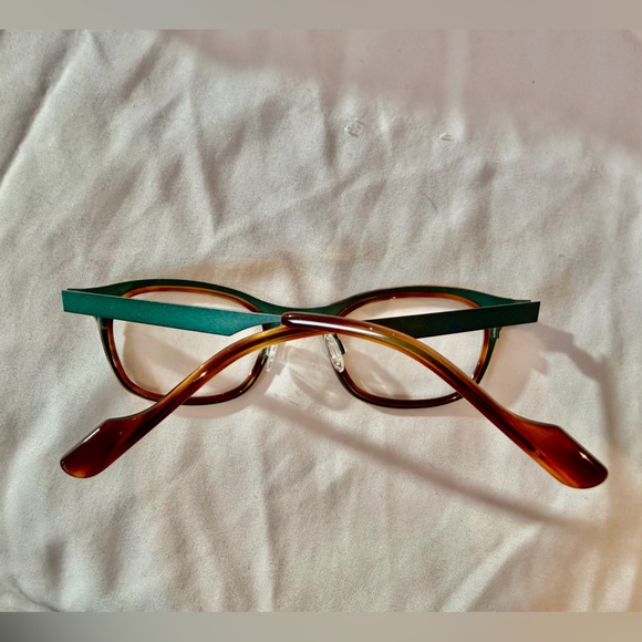 Anne et Valentin Flora 2 color U138 - Picture 2 of 3